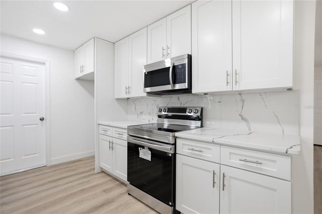 6328 PECOS COURT, Orlando, FL 32807