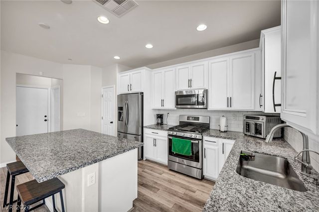 360 Misterioso Street, Henderson, NV 89011