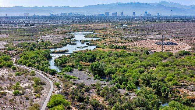 360 Misterioso Street, Henderson, NV 89011