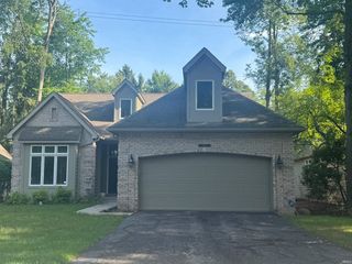 1530 Rockwood Lane, Mishawaka, IN 46545