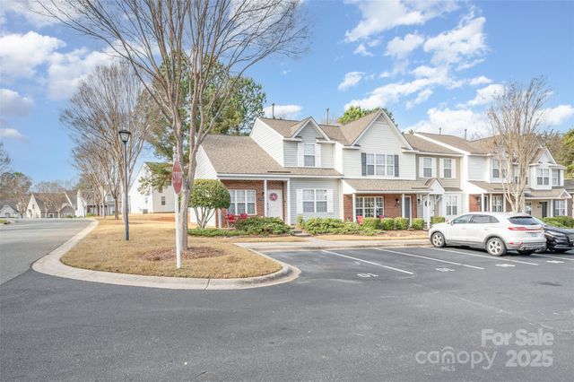 3201 Blythe Ridge Court, Charlotte, NC 28213