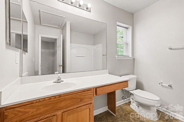 3201 Blythe Ridge Court, Charlotte, NC 28213