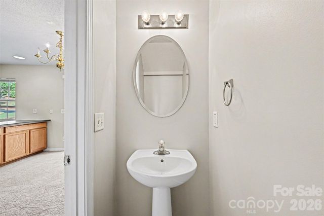 3201 Blythe Ridge Court, Charlotte, NC 28213