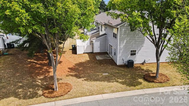 3201 Blythe Ridge Court, Charlotte, NC 28213