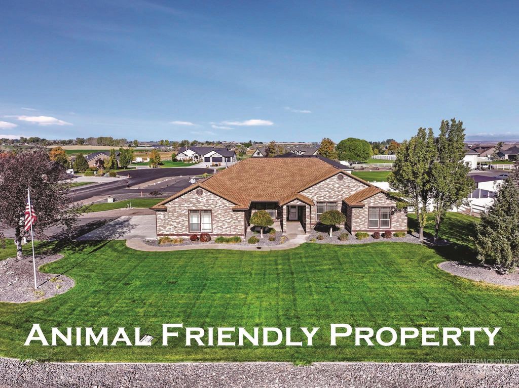 2288 Austin Ln, Filer, ID 83328