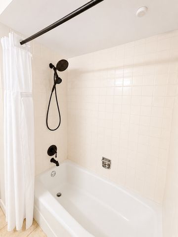 15137 Quail Hollow Drive 206, Orland Park, IL 60462