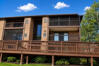 15137 Quail Hollow Drive 206, Orland Park, IL 60462