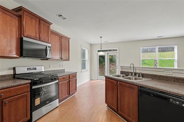 6486 E Stonelake Place SW, Atlanta, GA 30331