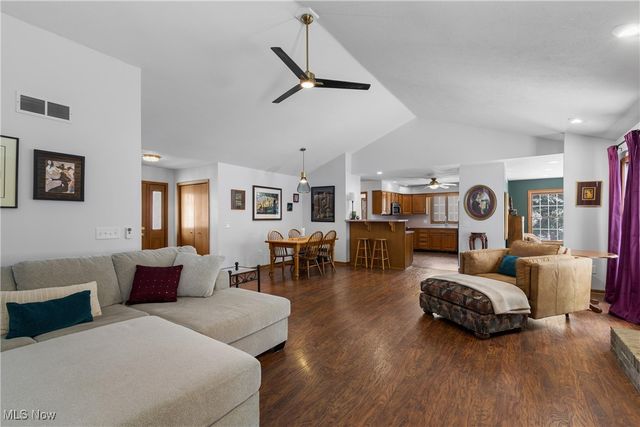 8779 Glenarden Circle NW, Massillon, OH 44646