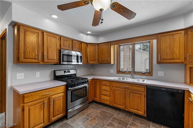 8779 Glenarden Circle NW, Massillon, OH 44646