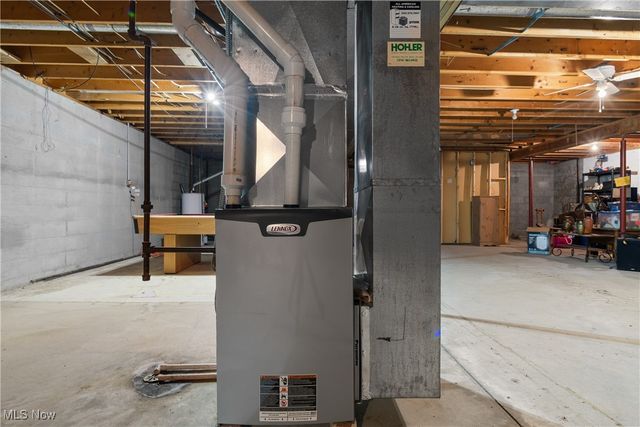 8779 Glenarden Circle NW, Massillon, OH 44646