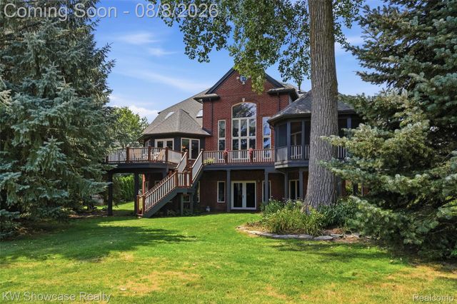2916 Vero Drive, Highland Charter Township, MI 48356