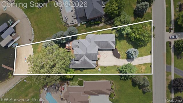 2916 Vero Drive, Highland Charter Township, MI 48356