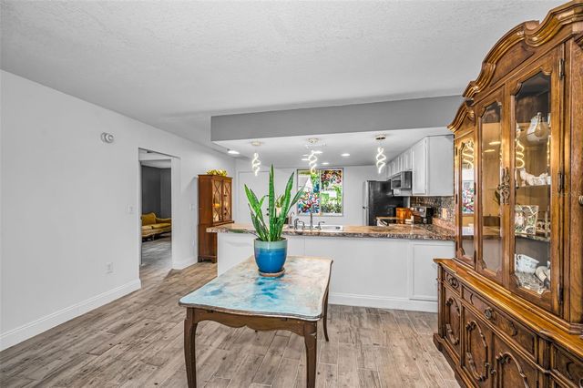 2263 BANCROFT CIRCLE N B, Palm Harbor, FL 34683