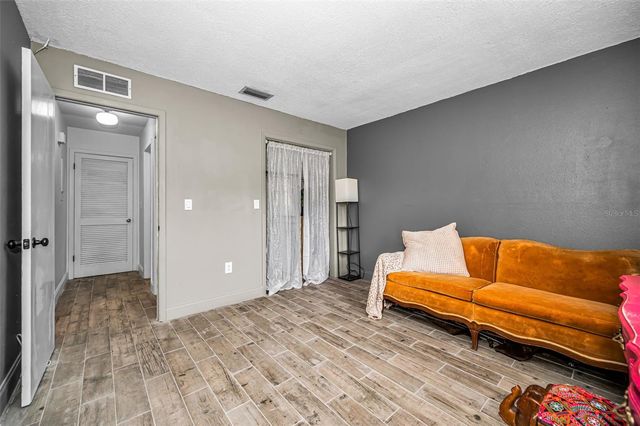 2263 BANCROFT CIRCLE N B, Palm Harbor, FL 34683