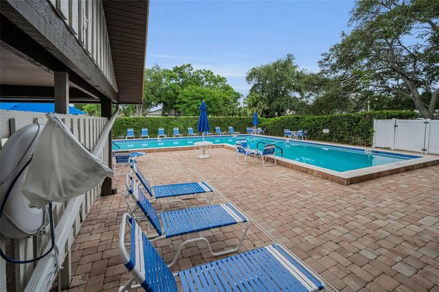2263 BANCROFT CIRCLE N B, Palm Harbor, FL 34683