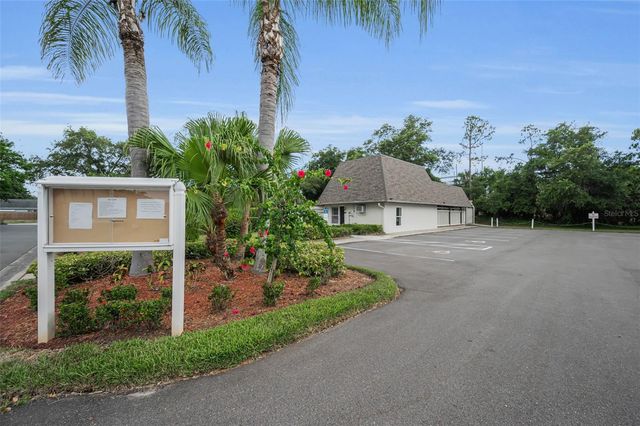 2263 BANCROFT CIRCLE N B, Palm Harbor, FL 34683