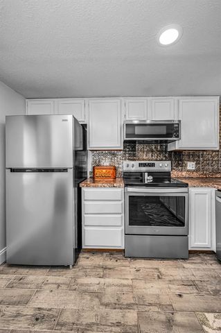 2263 BANCROFT CIRCLE N B, Palm Harbor, FL 34683