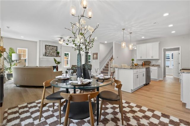 2507 Deal's Creek CT, Chesapeake, VA 23323