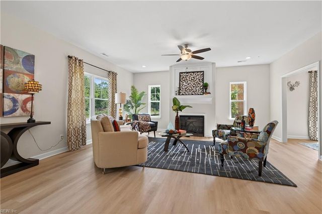 2507 Deal's Creek CT, Chesapeake, VA 23323