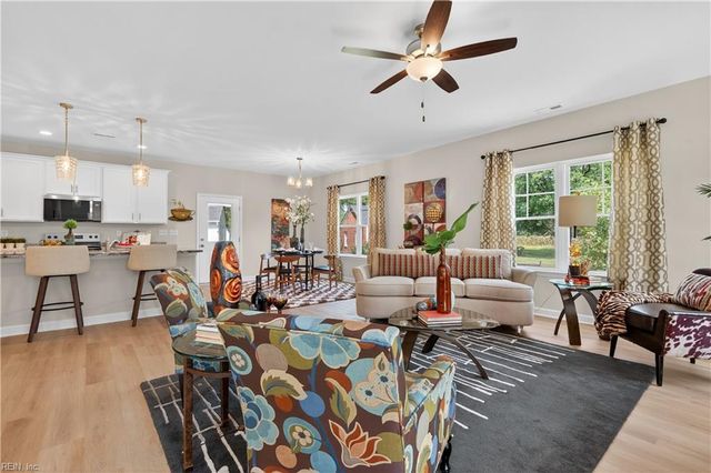 2507 Deal's Creek CT, Chesapeake, VA 23323