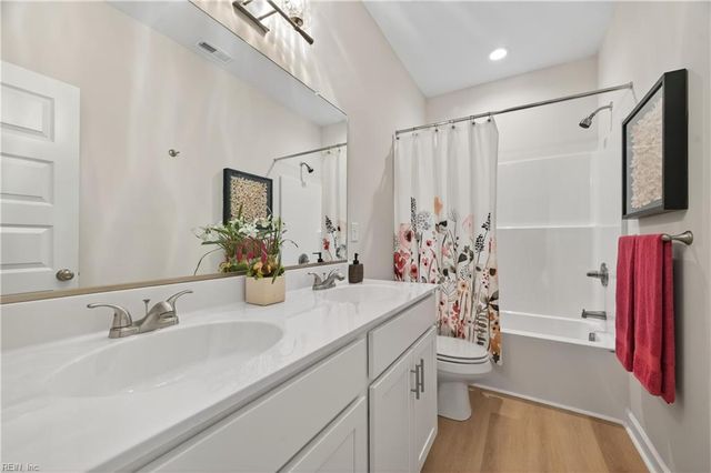 2507 Deal's Creek CT, Chesapeake, VA 23323