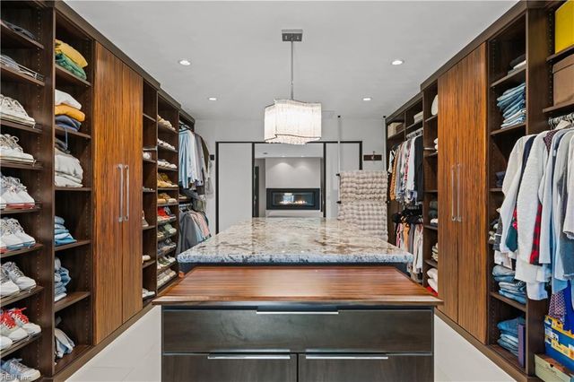 1026 Staceywood CT, Virginia Beach, VA 23452