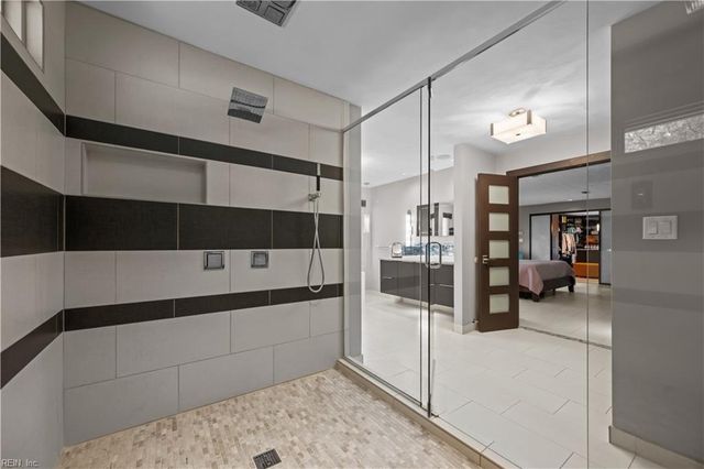 1026 Staceywood CT, Virginia Beach, VA 23452