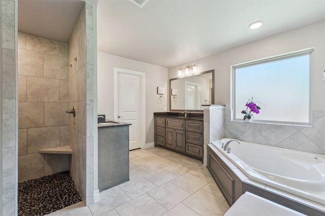 8040 Sweetgum Street, Edmond, OK 73034