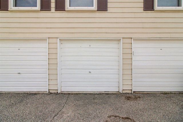 3124 Beechtree Court, Lake Orion, MI 48360