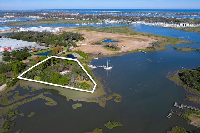 1540 Arapaho Ave, St Augustine, FL 32084