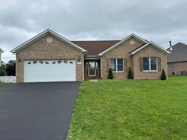 10401 WHISPERING PINES LN, Mcgaheysville, VA 22840