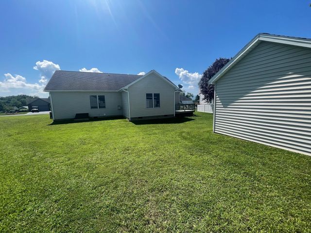 10401 WHISPERING PINES LN, Mcgaheysville, VA 22840