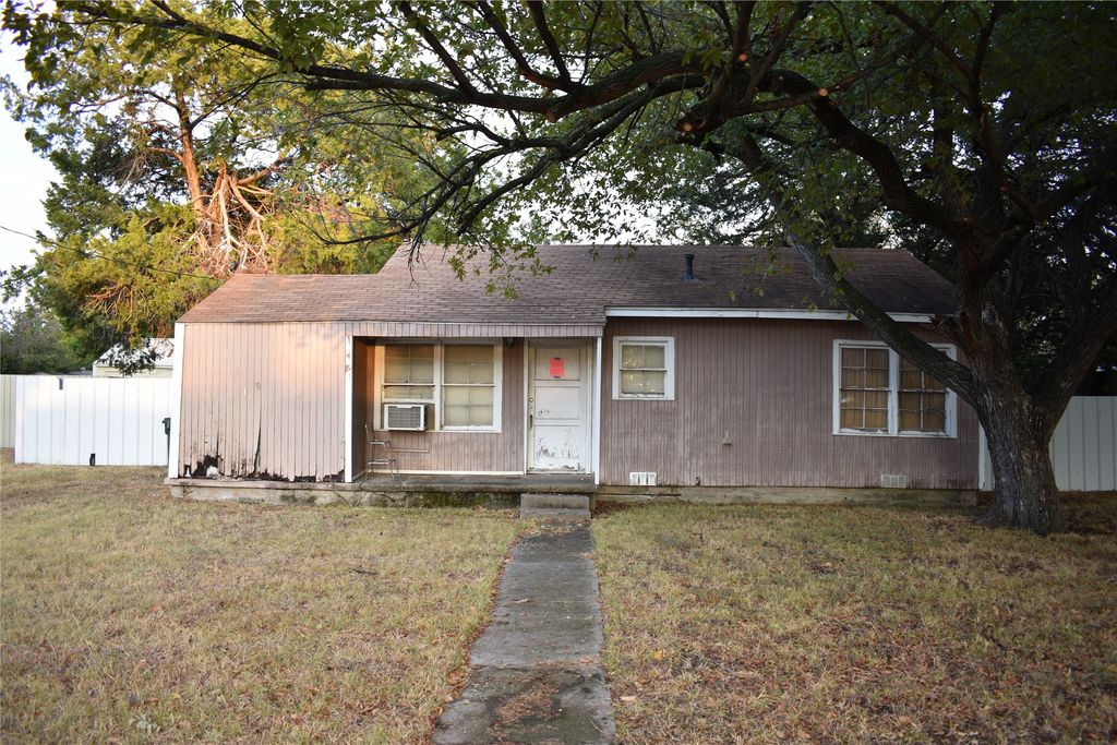 1802 Cottonwood Road, Carrollton, TX 75006 — photo 2