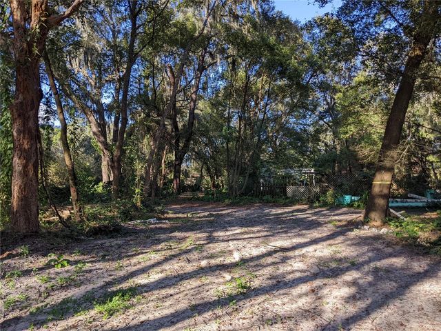 11215 DAVIS ROAD, Tampa, FL 33637