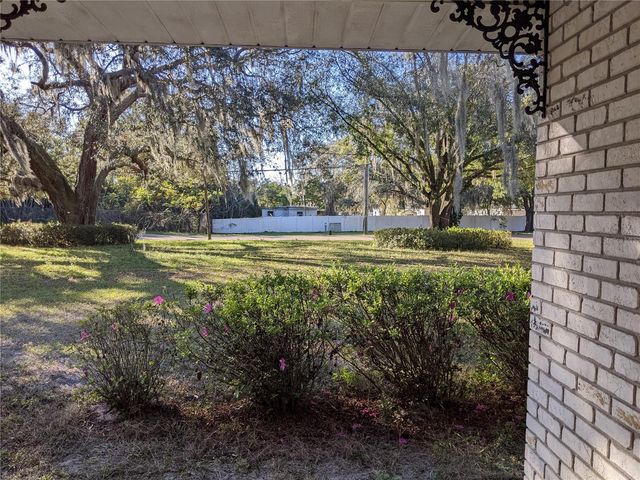 11215 DAVIS ROAD, Tampa, FL 33637