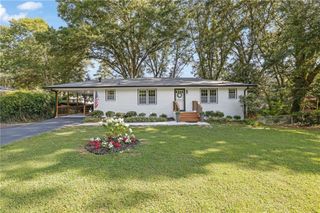2483 Crockett SE Drive, Marietta, GA 30067