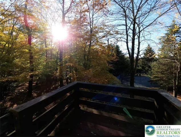5396 Vine Terrace, Coolbaugh Twp, PA 18466