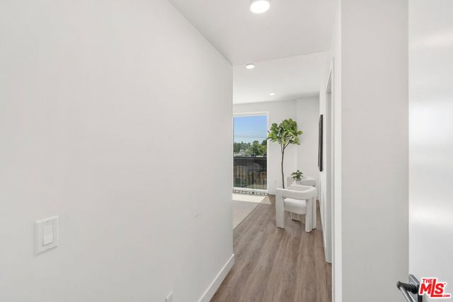 6144 Whitsett Avenue 204, North Hollywood, CA 91606