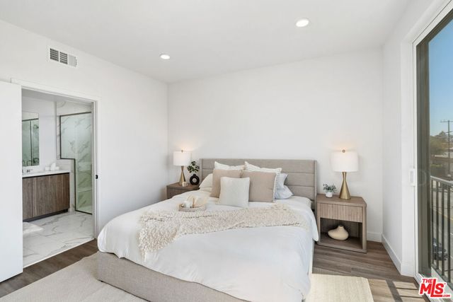 6144 Whitsett Avenue 204, North Hollywood, CA 91606