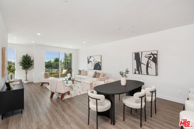 6144 Whitsett Avenue 204, North Hollywood, CA 91606