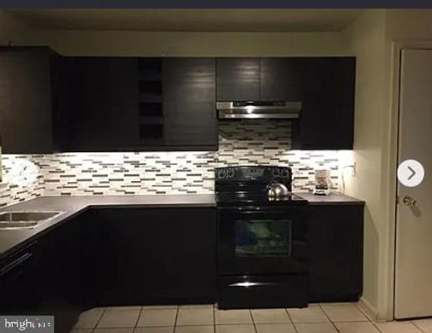 185 STIRLING CT, West Chester, PA 19380