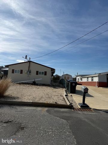 30 S ENSIGN DR, Tuckerton, NJ 08087