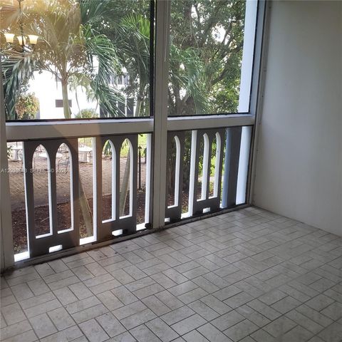 300 NE 12th Ave 205, Hallandale Beach, FL 33009