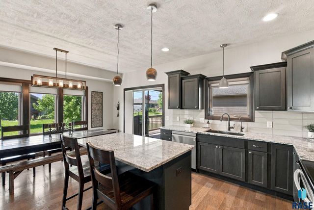 4217 S Alpine Ave Avenue, Sioux Falls, SD 57110