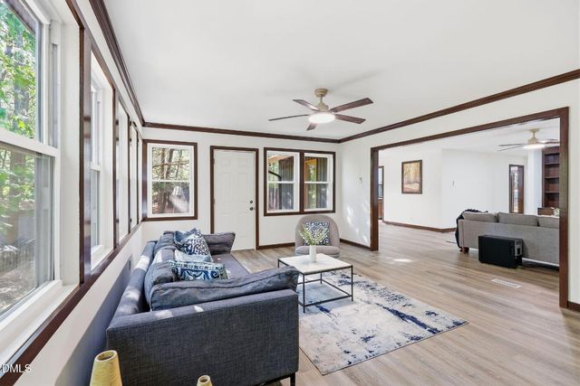 6 Saint James Court, Durham, NC 27713