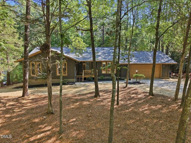 6 Saint James Court, Durham, NC 27713