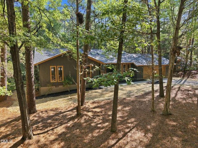 6 Saint James Court, Durham, NC 27713
