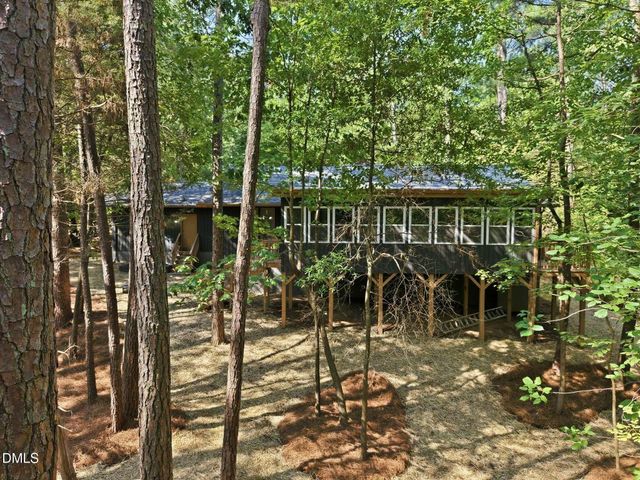6 Saint James Court, Durham, NC 27713
