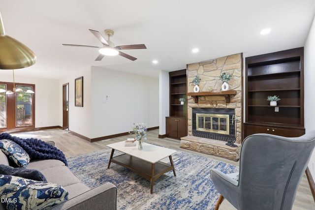 6 Saint James Court, Durham, NC 27713